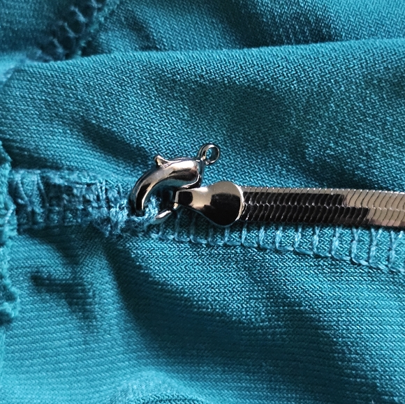 NWT - Lane Bryant - Dressy Top w/ Removable Necklace - Green - 26/28 - Picture 6 of 6